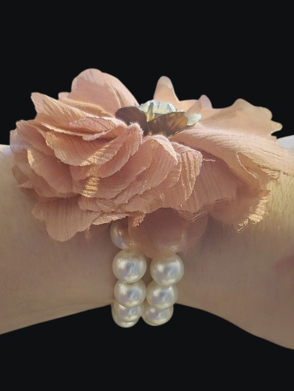 Pearl Stretch Bracelet with Blush Pink Fabric Flower